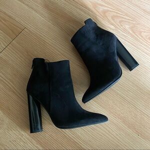 Qupid Black Suede Zipped High Block Booties Women’s 7